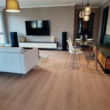 Le Loft De La Tour - Grand Appartement Prox Centre Ville アパート セレスタ